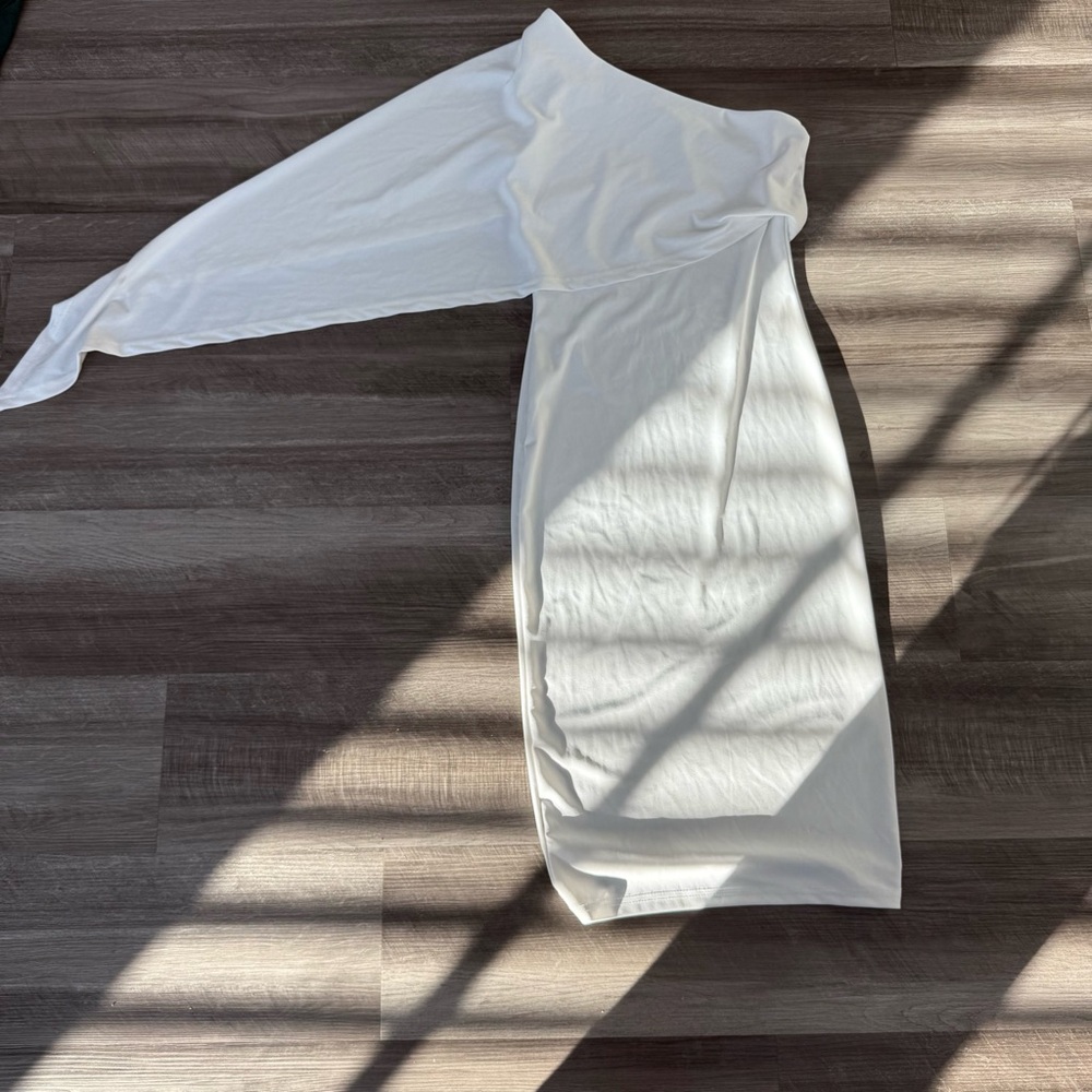 Women’s One-Should White Midi Dress